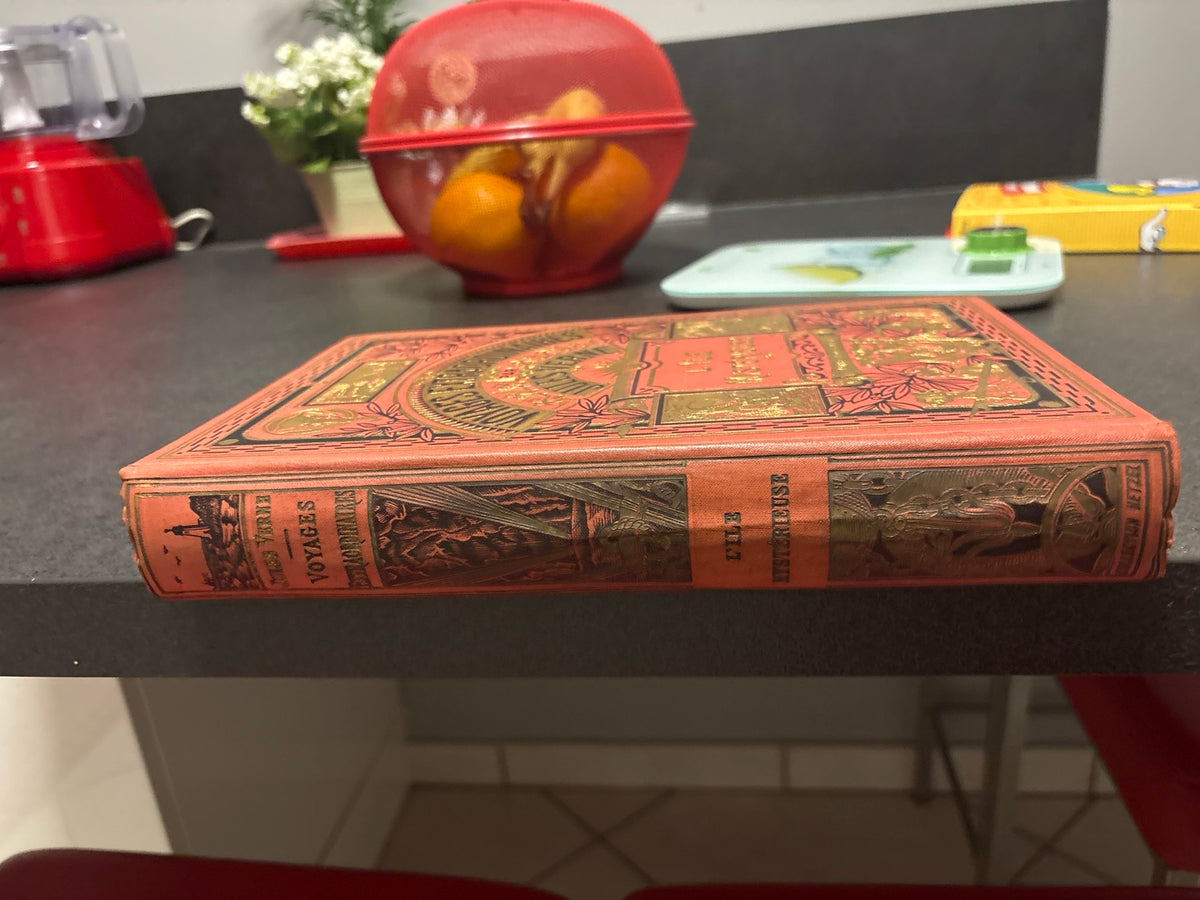 Jules Verne L'Île mystérieuse Hachette 1935 - dos et reliure