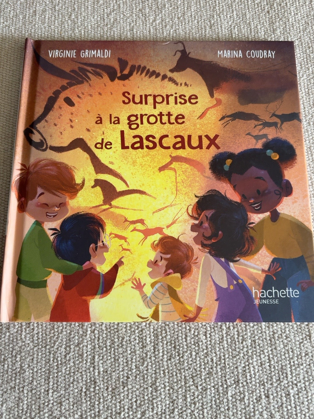 Surprise à la grotte de Lascaux